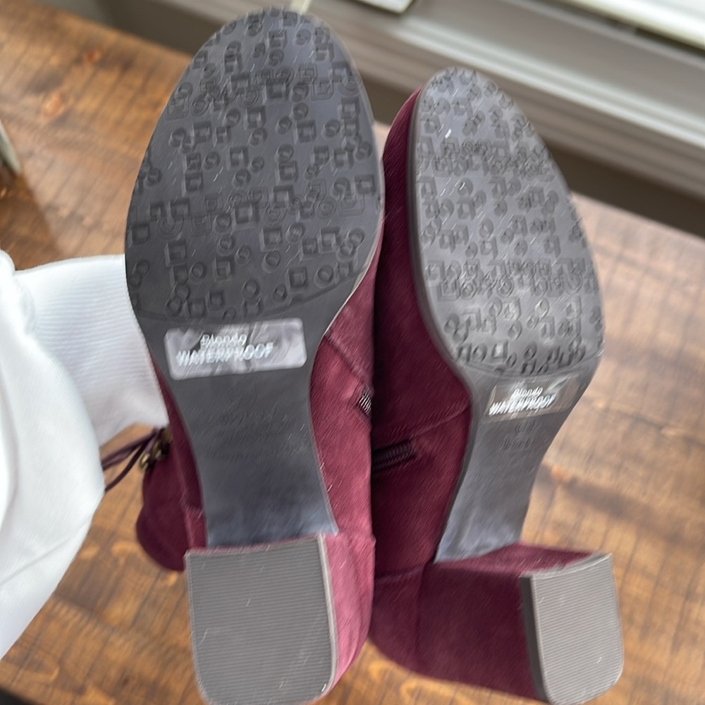 Plum waterproof faux suede bootie - Picture 5 of 7